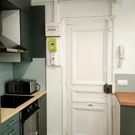 Charming T2 Near Montmartre * باريس